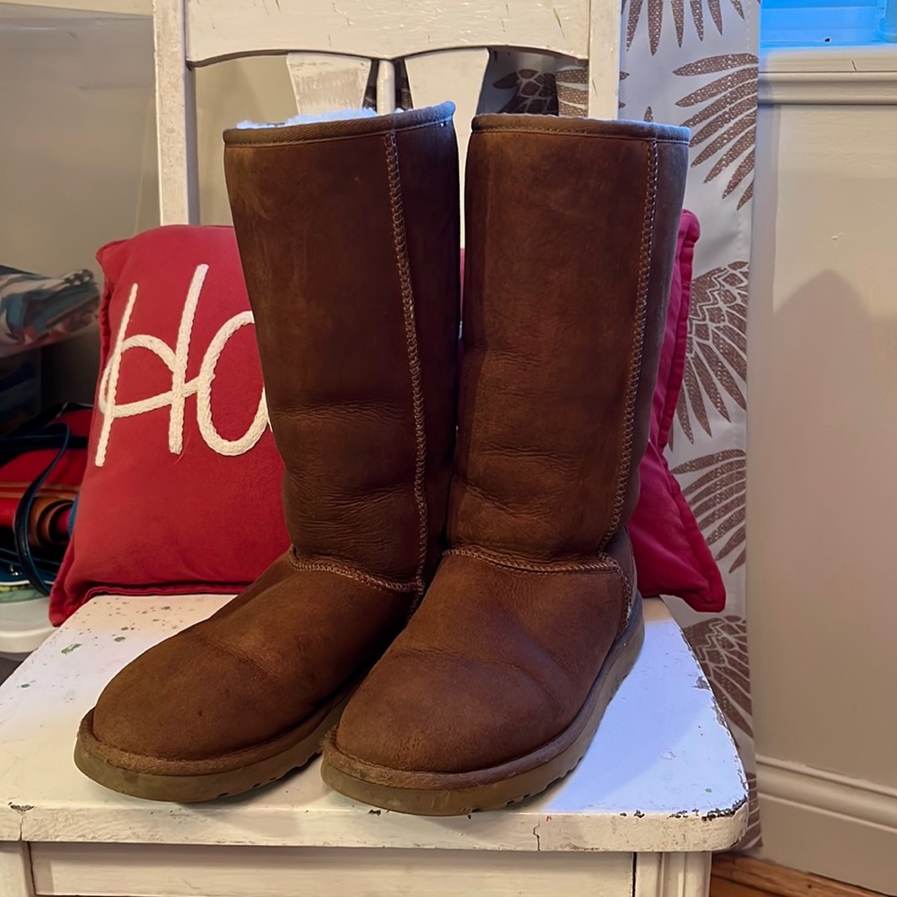 Classic Ugg Tall Boots sz 8